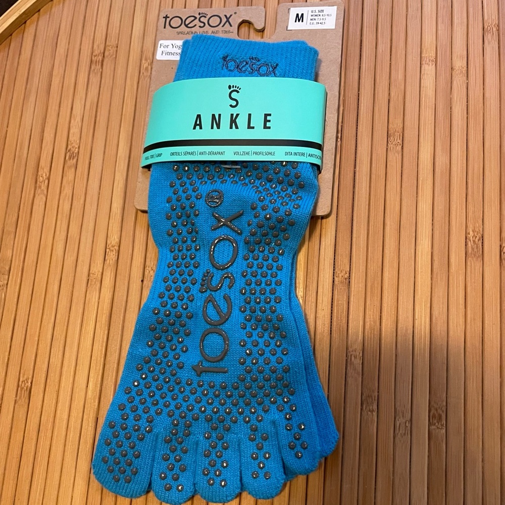 Toesox ballet barre yoga socks